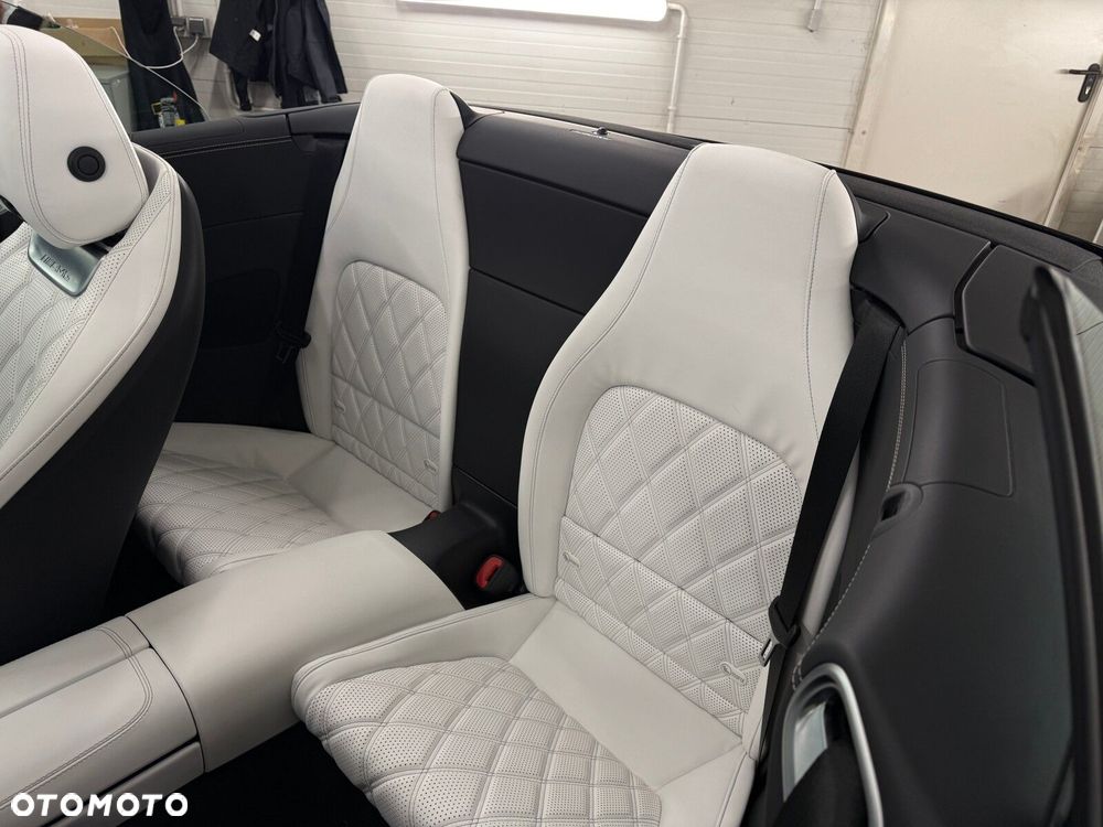 Mercedes-Benz SL AMG 63 4-Matic+ - 22