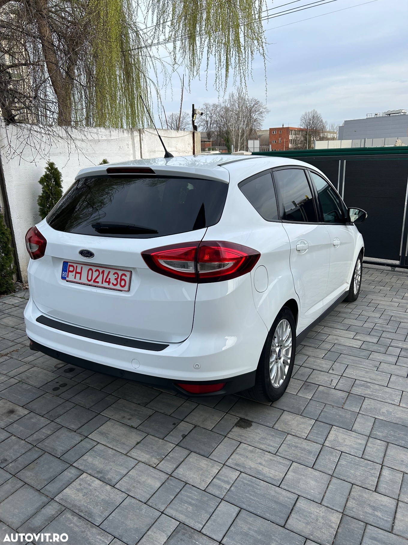 Ford C-Max 1.5 TDCi Start-Stop-System Business Edition - 14