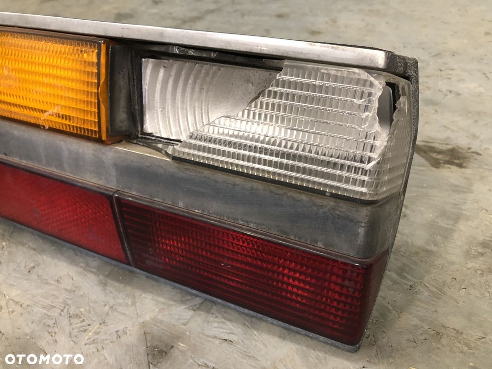 BMW SERII 5 E28 LAMPA LEWY TYŁ LEWA TYLNA HELLA ORYGINAŁ USZKODZONA - 3
