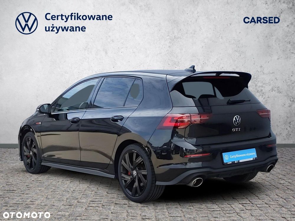 Volkswagen Golf - 4