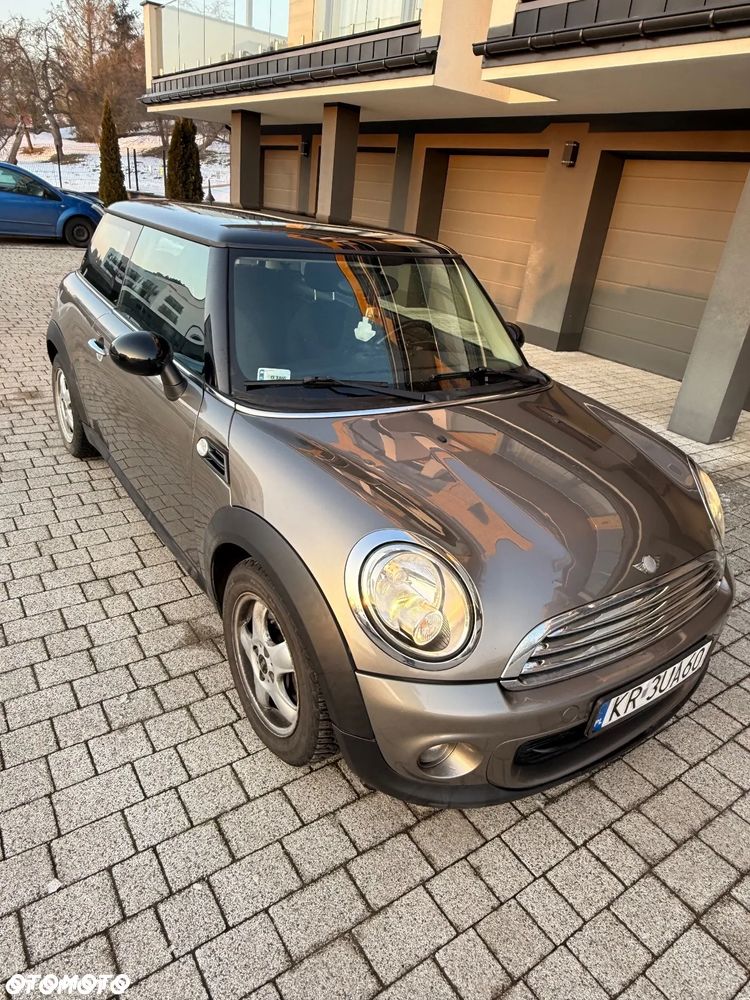 MINI Cooper Standard - 1