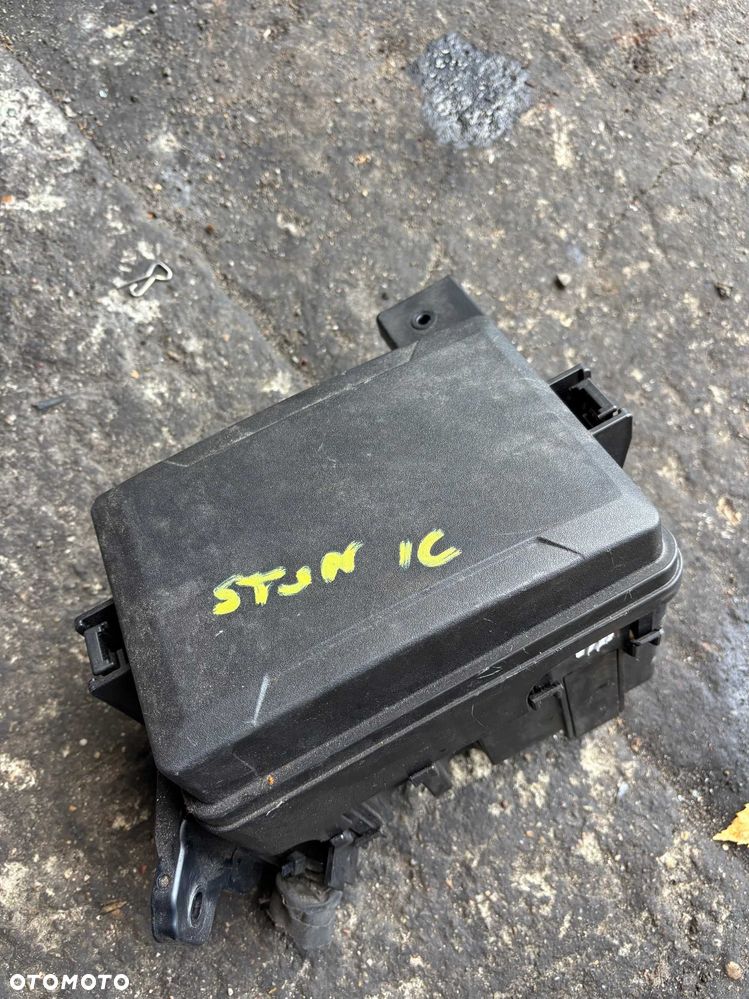 Kia Stonic Puszka Skrzynka Bezpieczników Kompletna