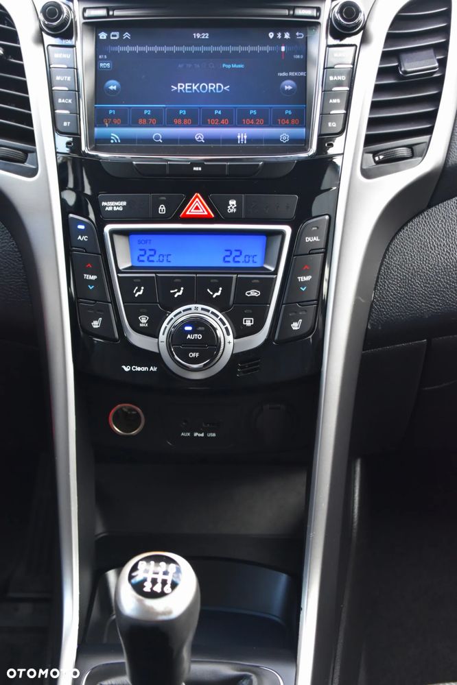Hyundai i30 blue 1.6 CRDi Trend - 19