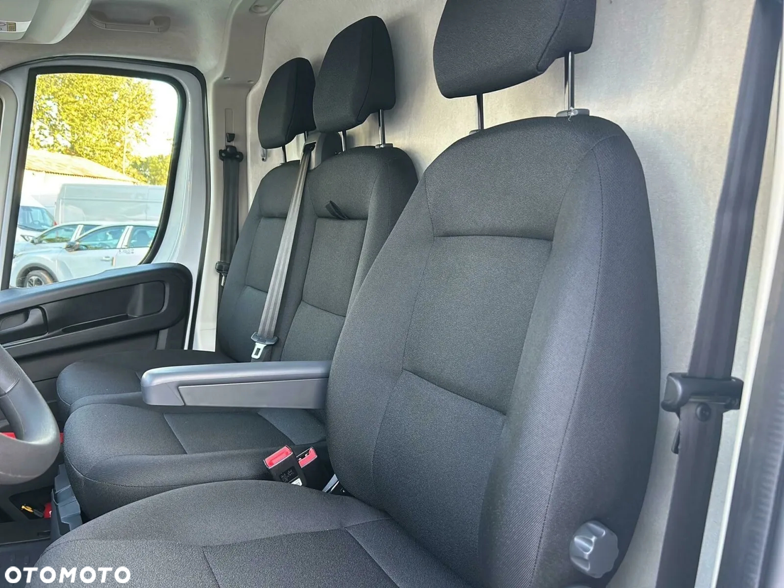 Peugeot Boxer Furgon L4H2 2.2 - 13