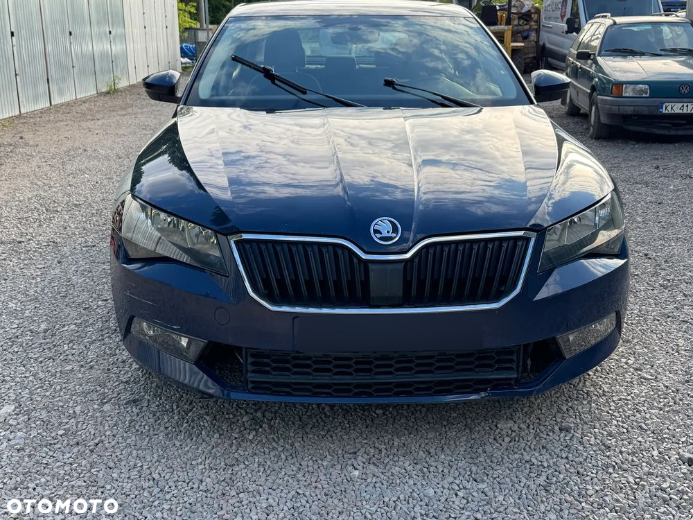 Skoda Superb 2.0 TDI SCR Ambition - 7