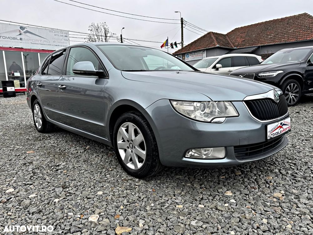 Skoda Superb 2.0 TDI DPF Elegance - 29