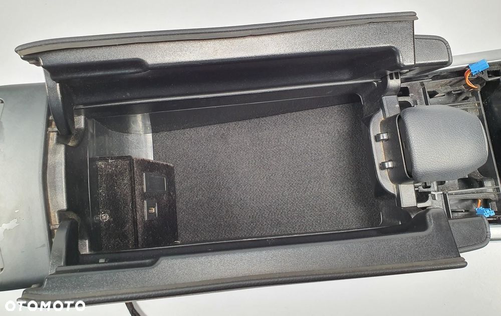 TUNEL ŚRODKOWY PODŁOKIETNIK DEKOR MERCEDES W212 EUROPA - 6