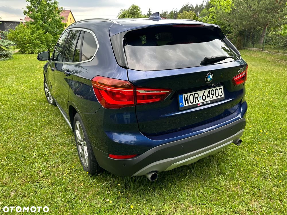 BMW X1 xDrive25i xLine - 7
