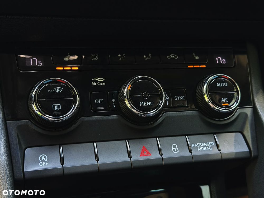 Skoda Karoq 1.5 TSI ACT DSG Style - 28