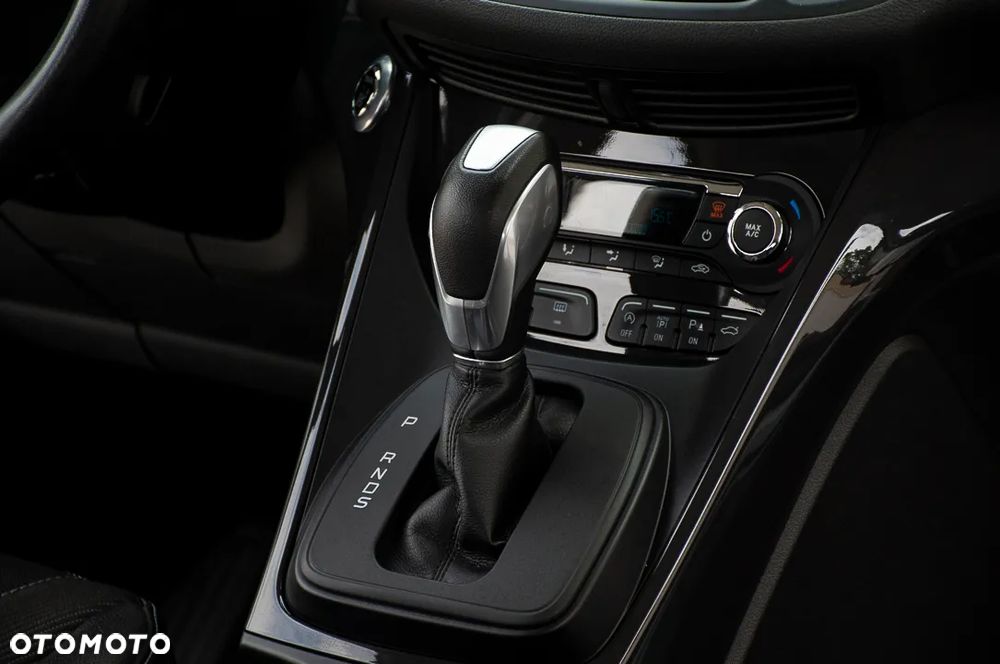 Ford Kuga - 13