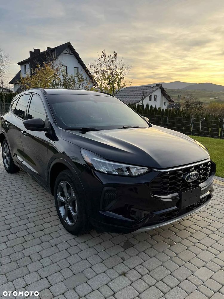 Ford Kuga 1.5 EcoBoost ST-LINE - 2