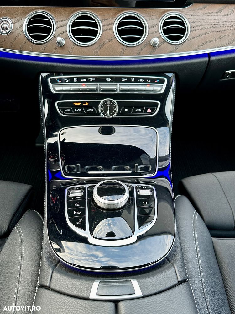 Mercedes-Benz E 300 Aut. - 15