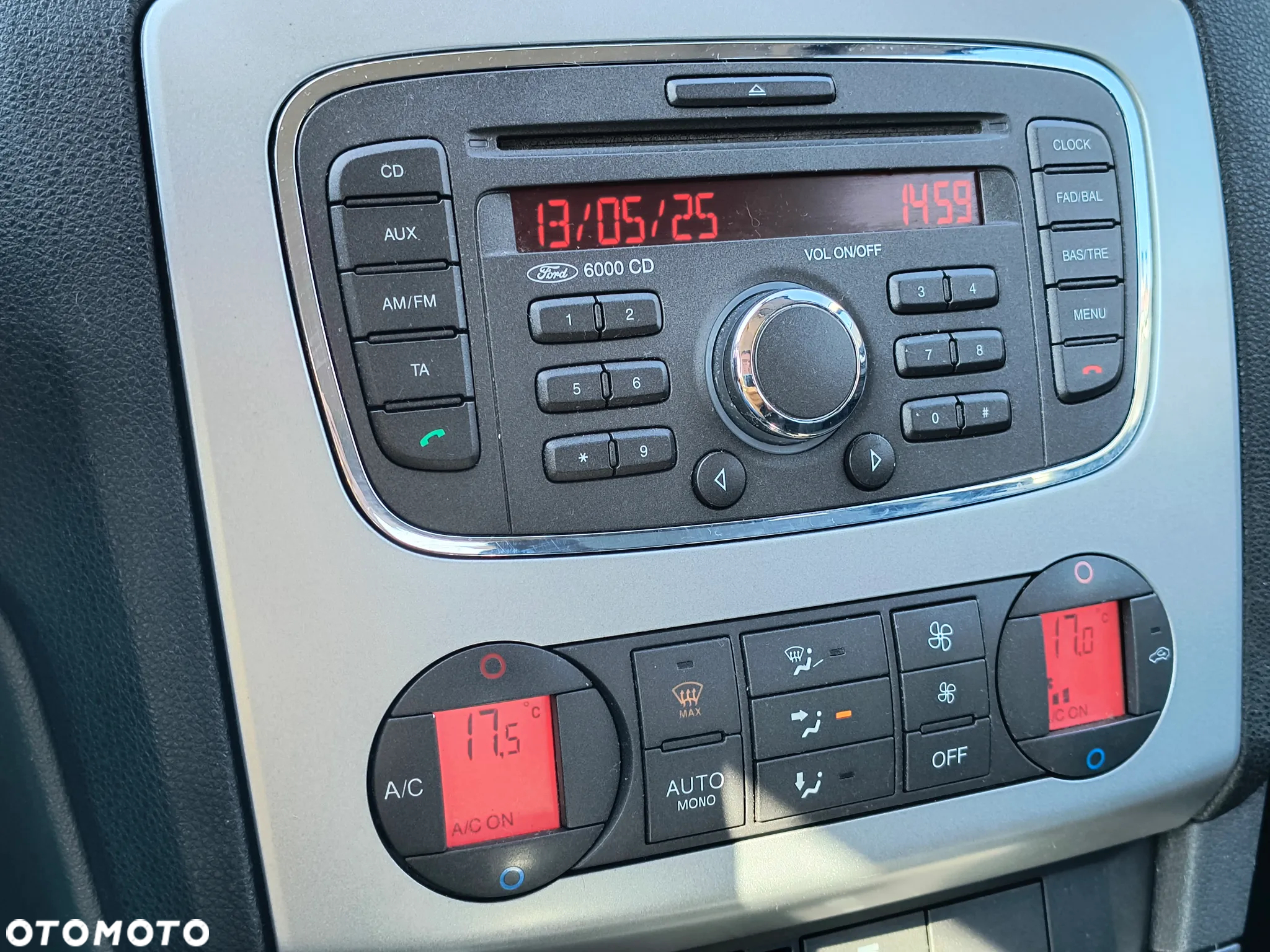 Ford Focus - 8