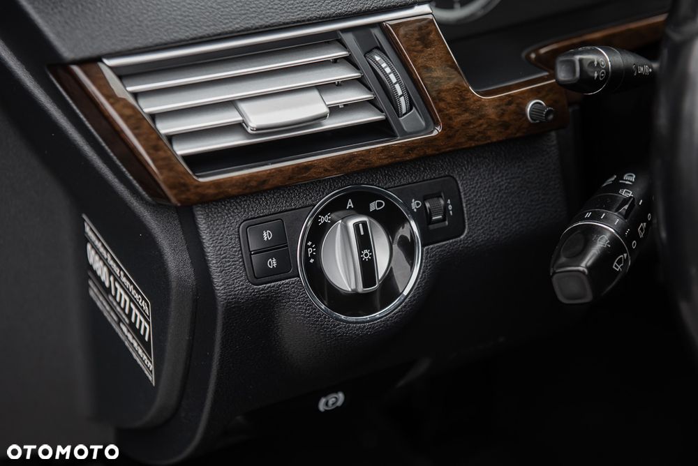 Mercedes-Benz Klasa E - 17