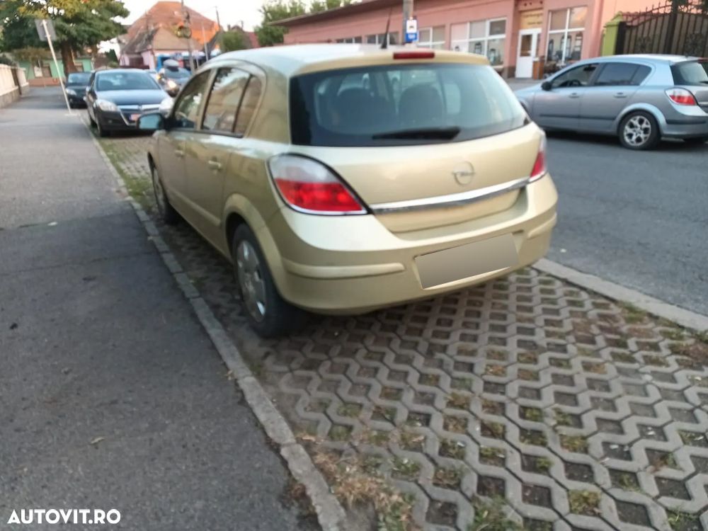 Opel Astra - 4