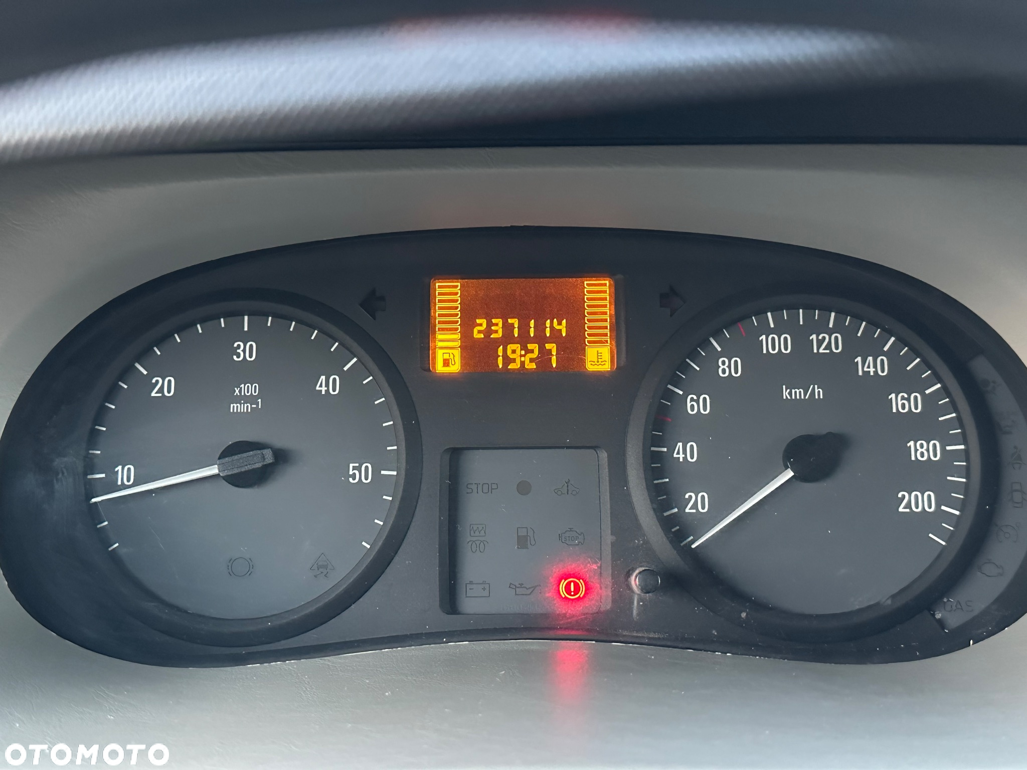 Opel VIVARO - 17