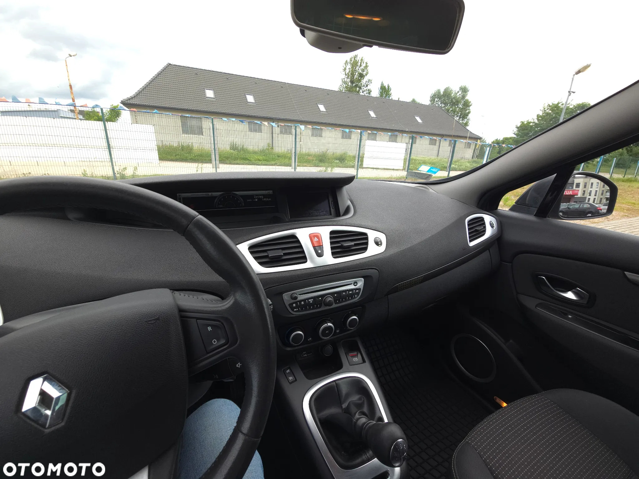 Renault Scenic 1.6 16V 110 TomTom Edition - 29
