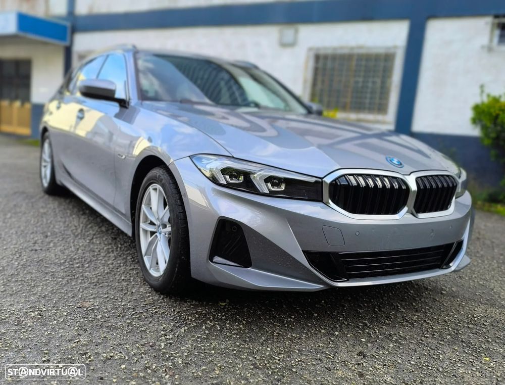 BMW 320 e Line Luxury Auto - 2