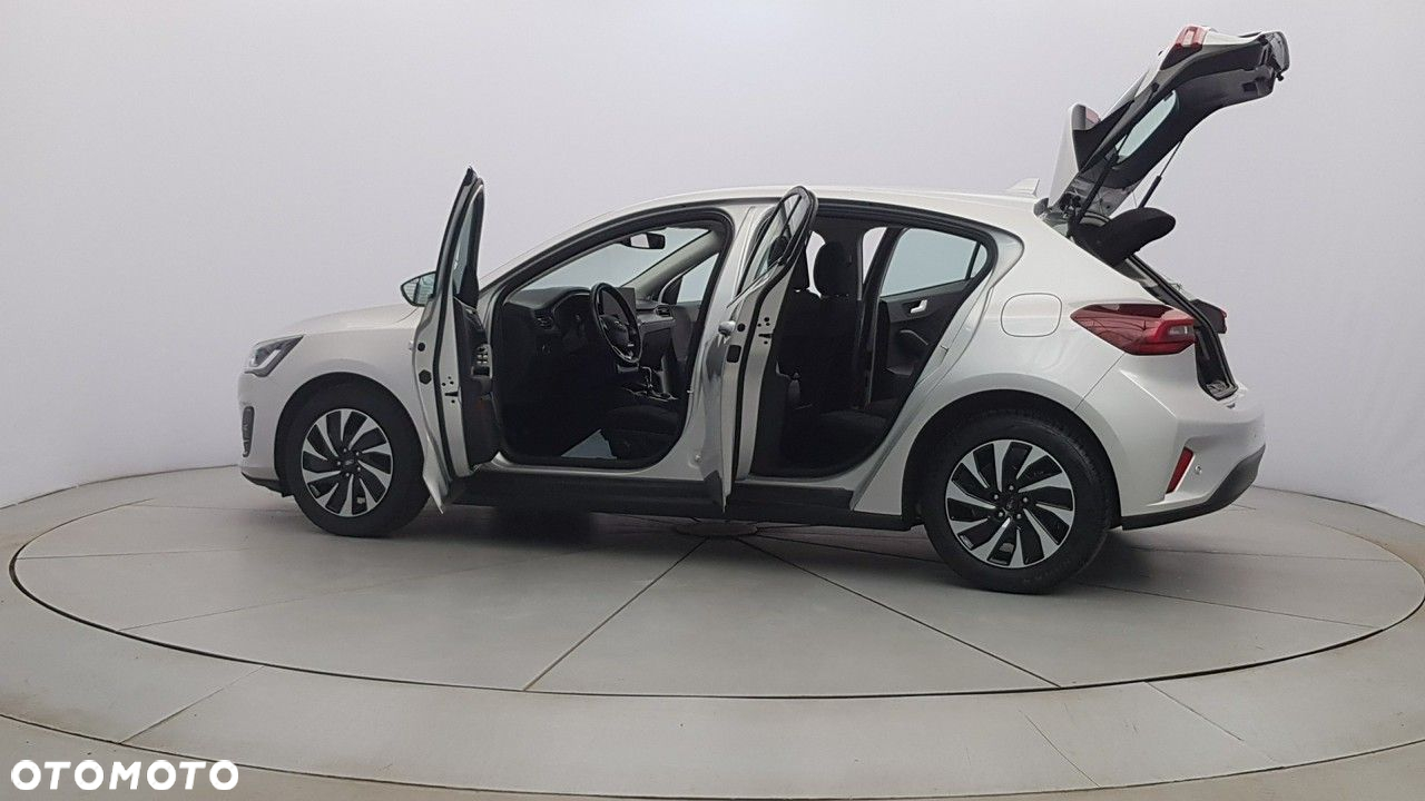 Ford Focus - 11
