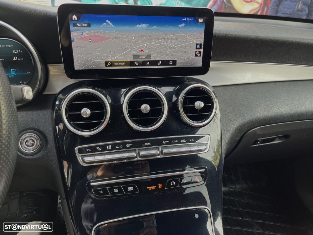 Mercedes-Benz GLC 220 d 4Matic 9G-TRONIC AMG Line - 20