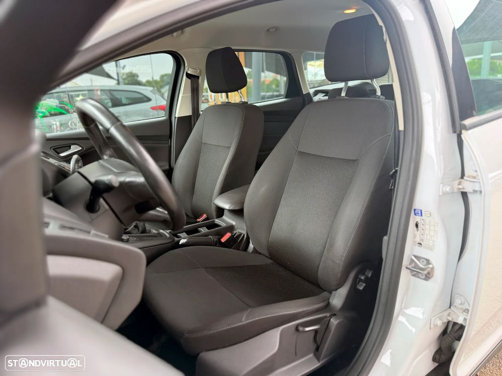 Ford Focus SW 1.5 TDCi Trend ECOnetic - 6