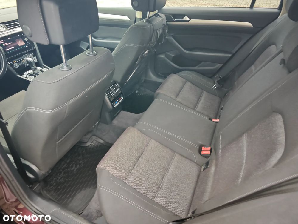 Volkswagen Passat 2.0 TDI SCR (BlueMotion Technology) DSG Highline - 24