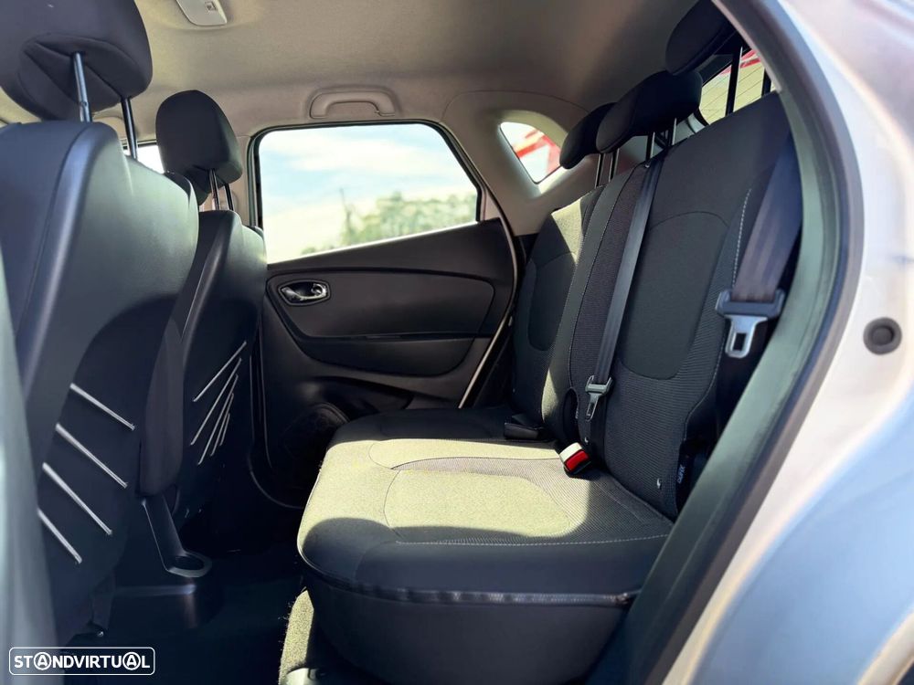 Renault Captur 1.5 dCi - 17