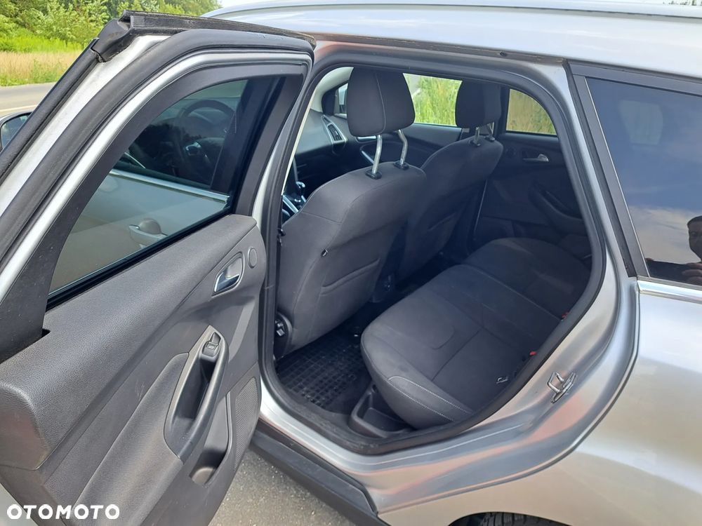 Ford Focus 1.6 EcoBoost Titanium - 18