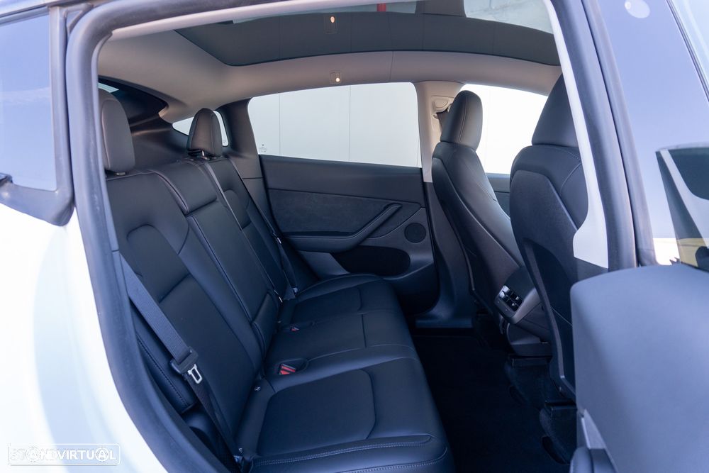 Tesla Model Y Standard - 22