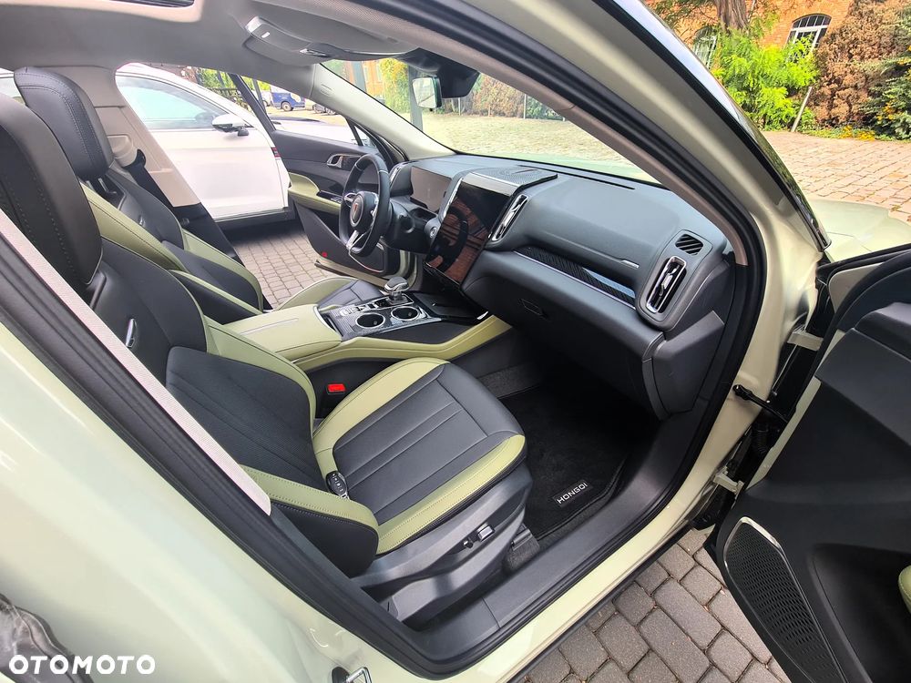 Hongqi HS3 1.5T FWD - 15