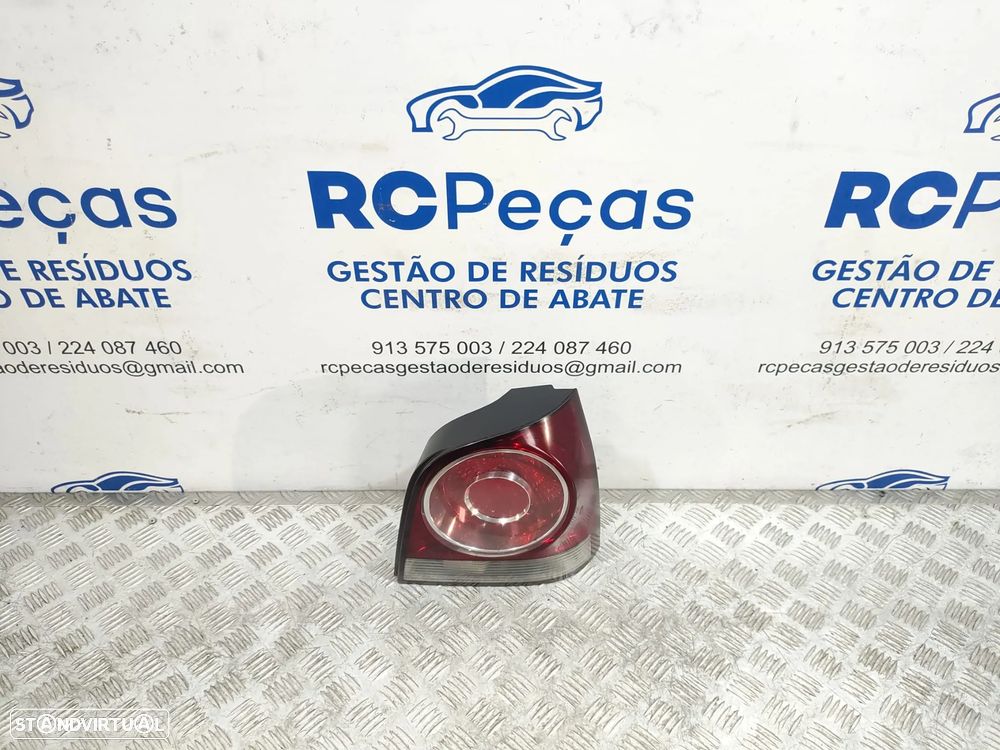 Farolim traseiro trás direito original Volkswagen Polo IV 9N Facelift de 2005 a 2009 - 7