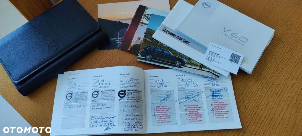 Volvo V60 D6 AWD Plug-in Hybrid Summum - 22