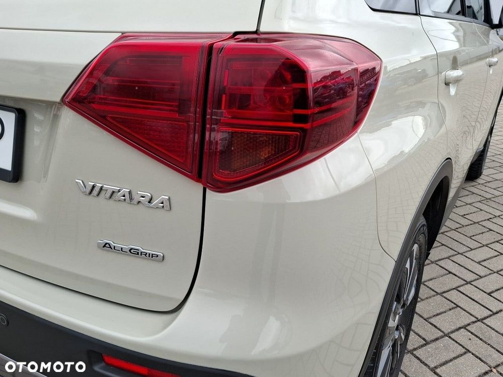 Suzuki Vitara 1.4 Boosterjet Elegance 4WD - 17