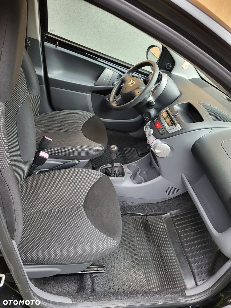Toyota Aygo - 11