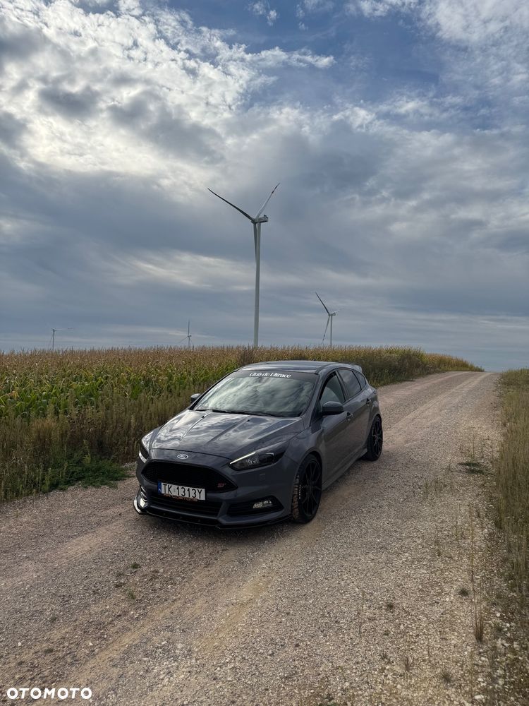 Ford Focus 2.0 EcoBoost ST-2 - 8