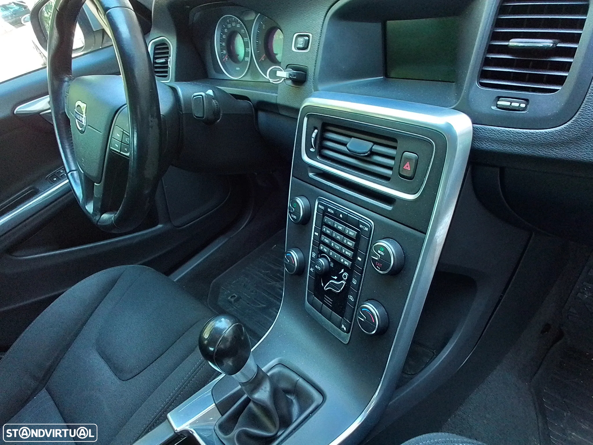 Volvo S60 2.0 D3 Momentum Start/Stop - 14