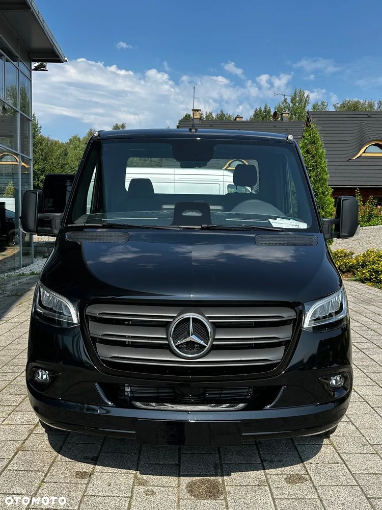 Mercedes-Benz Sprinter - 4