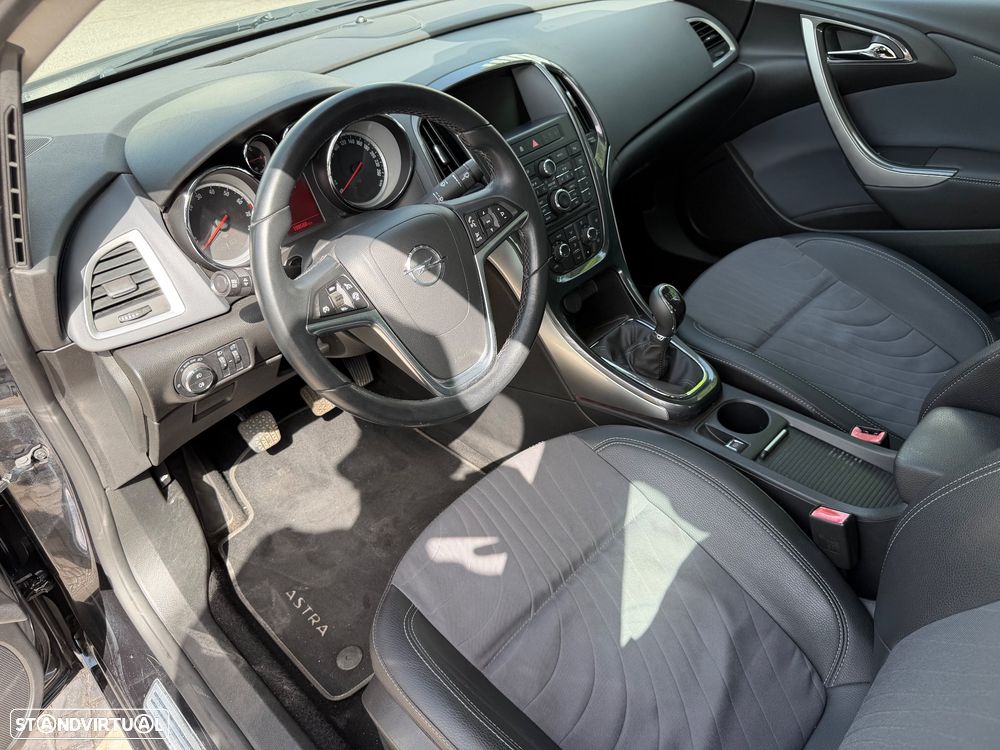 Opel Astra 1.4 T S/S J17 - 18