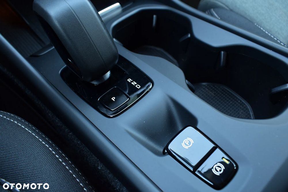 Volvo XC 40 B3 Core - 18