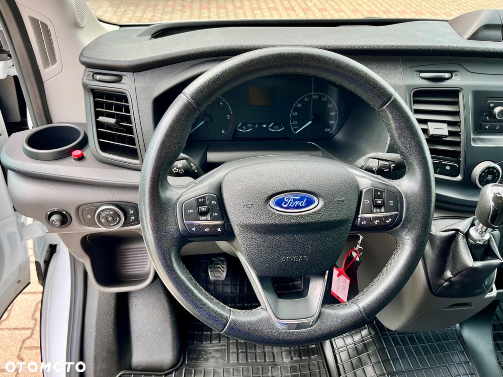 Ford Transit - 13