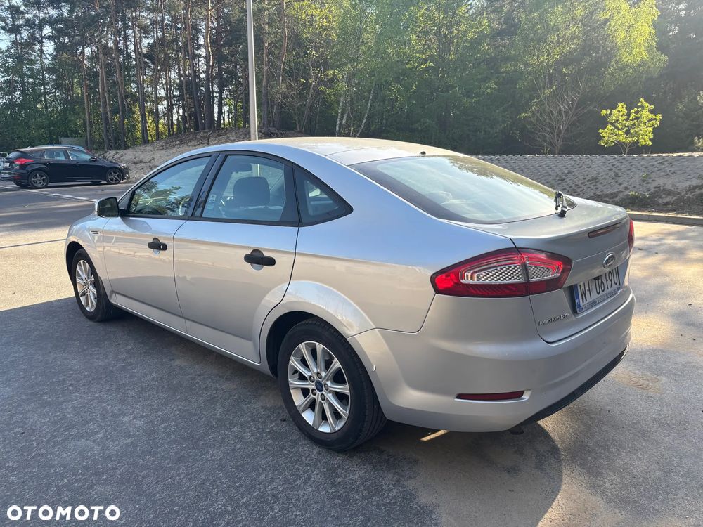 Ford Mondeo 1.6 Ambiente - 4
