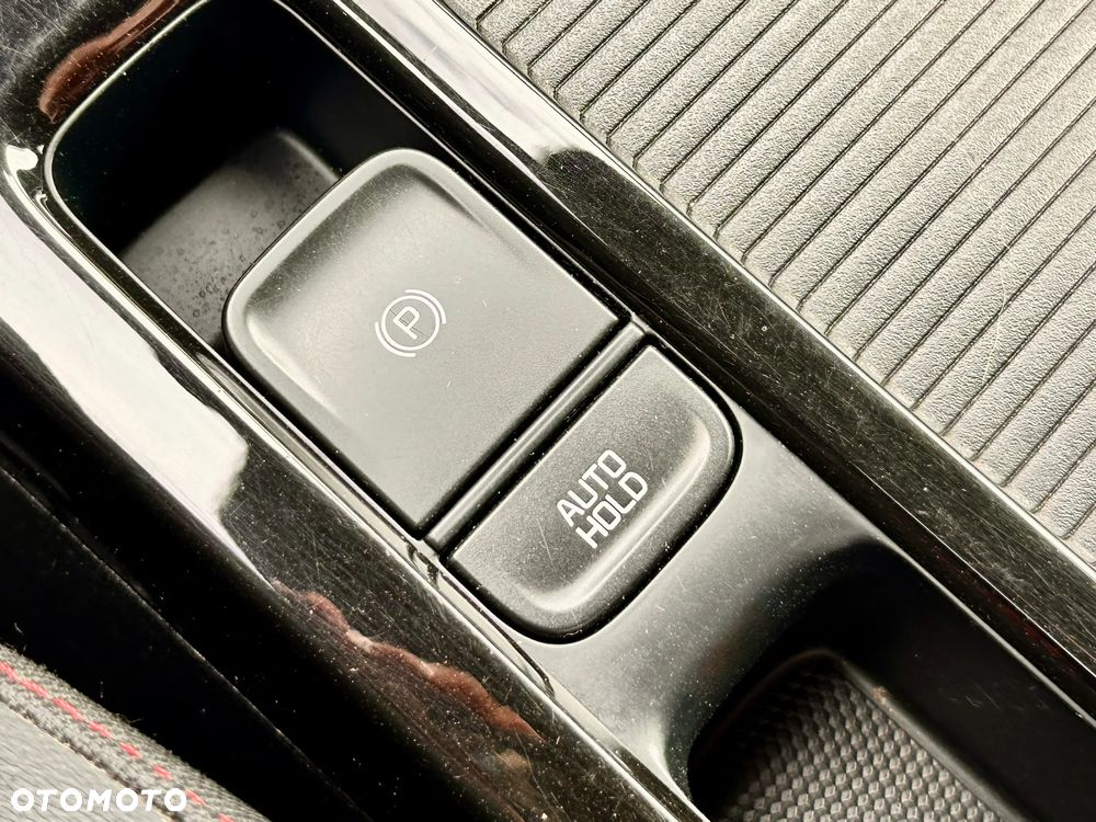 Kia ProCeed 1.6 T-GDI GT DCT - 26