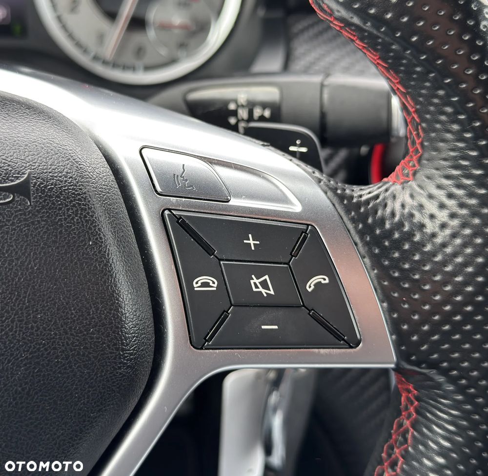 Mercedes-Benz Klasa A 250 4Matic 7G-DCT AMG Line - 20