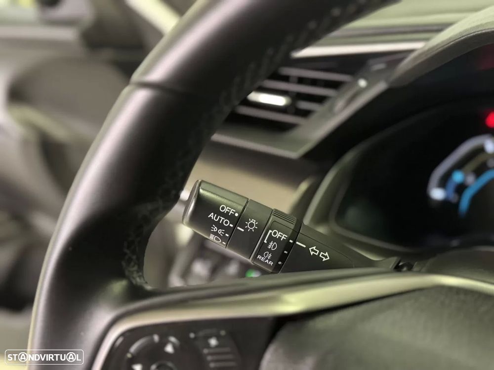 Honda Civic 1.0 i-VTEC Executive Premium - 35