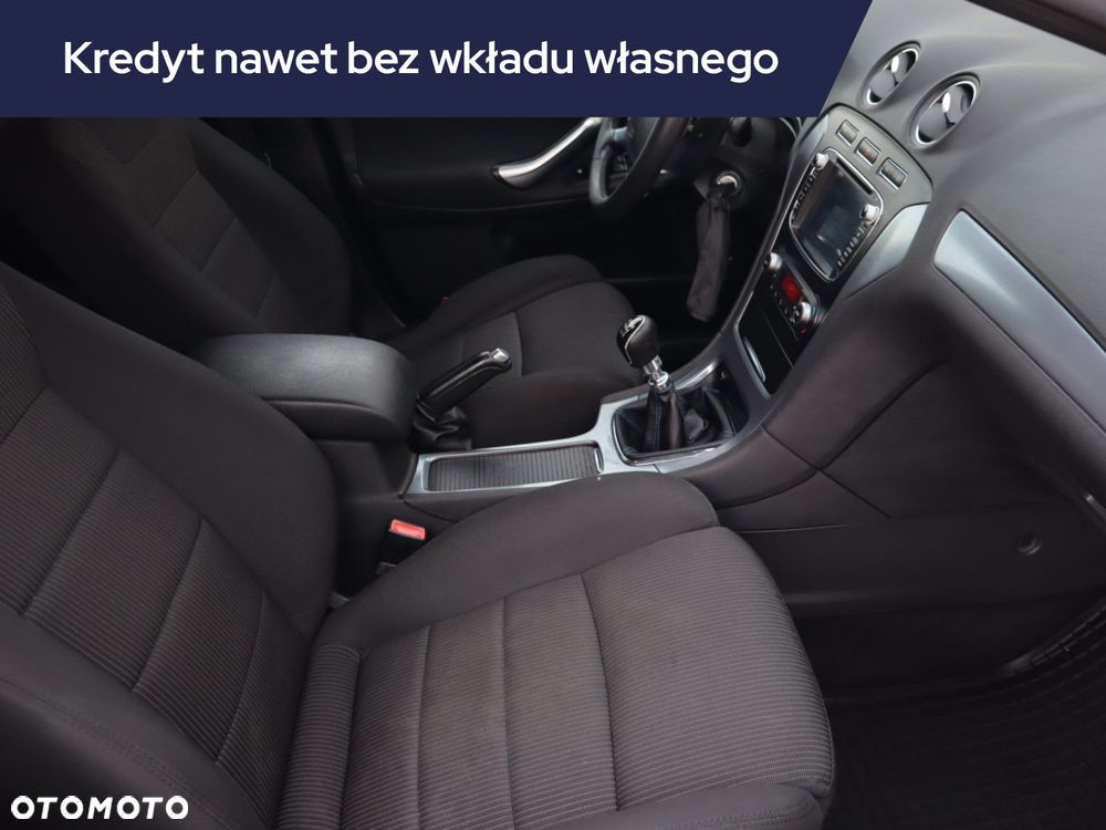 Ford Mondeo SW - 11