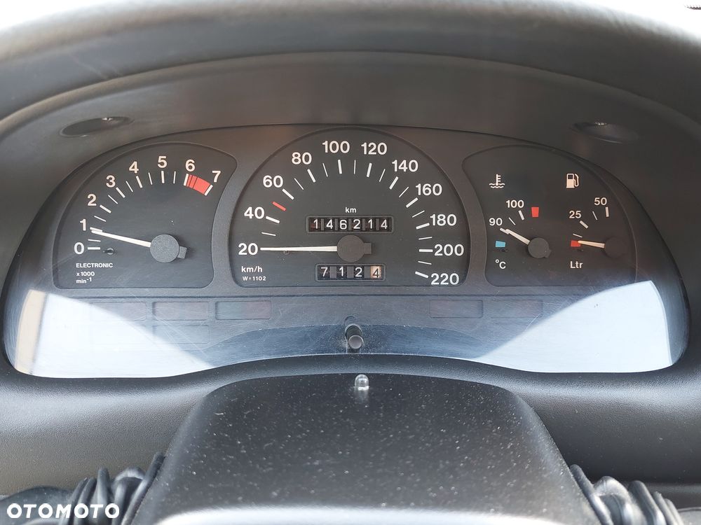 Opel Astra 1.4 Mid - 12