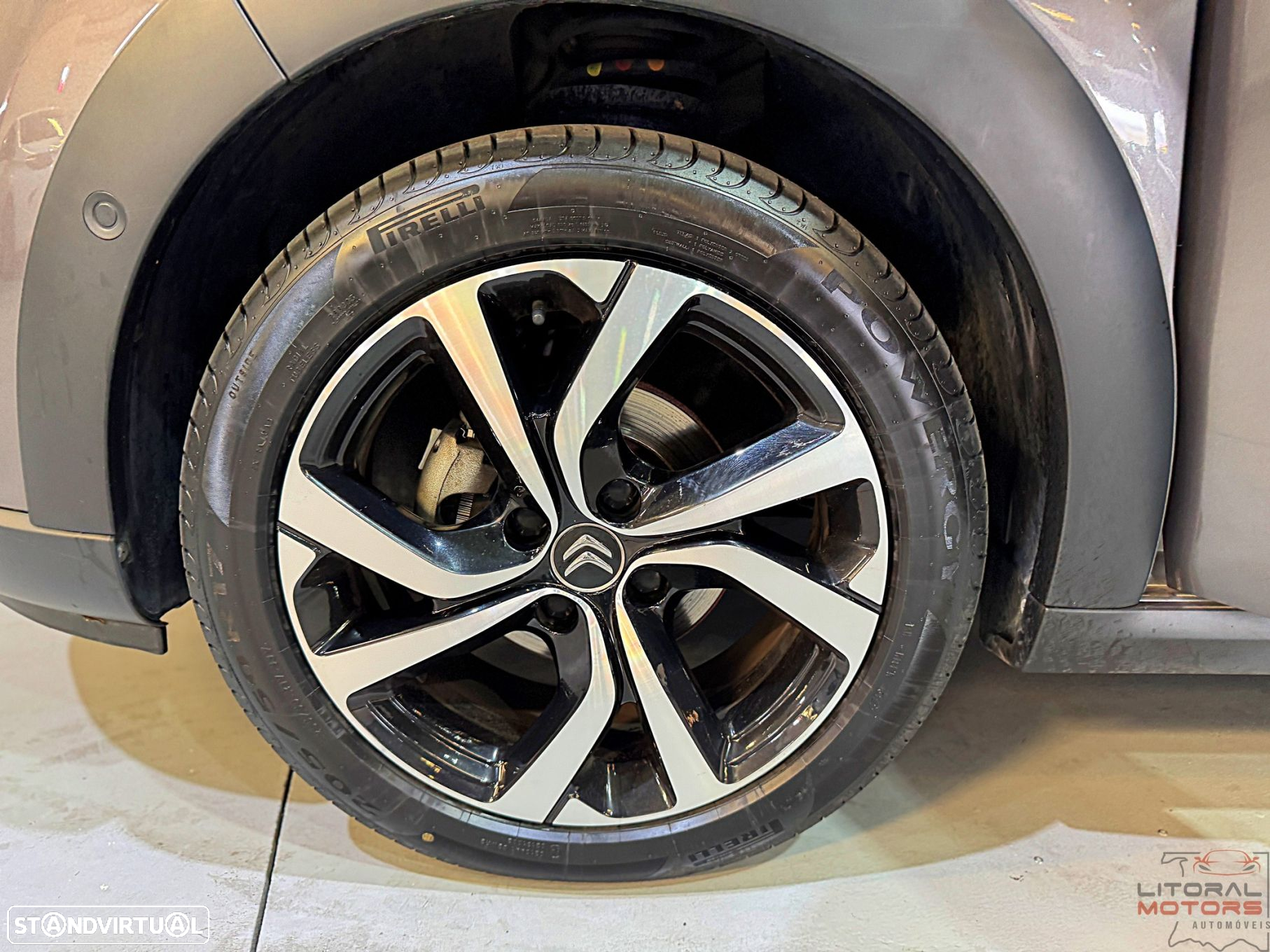 Citroën C3 1.2 PureTech Shine Pack - 12