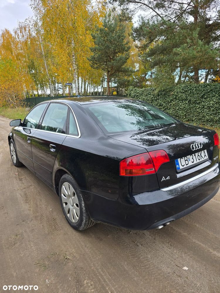 Audi A4 Limousine - 17