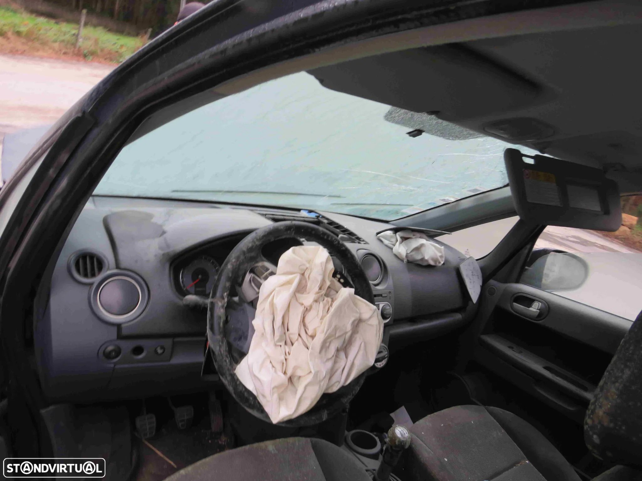 Mitsubishi Colt VI 1.1 (75Cv) de 2010 - Peças Usadas (8737) - 7