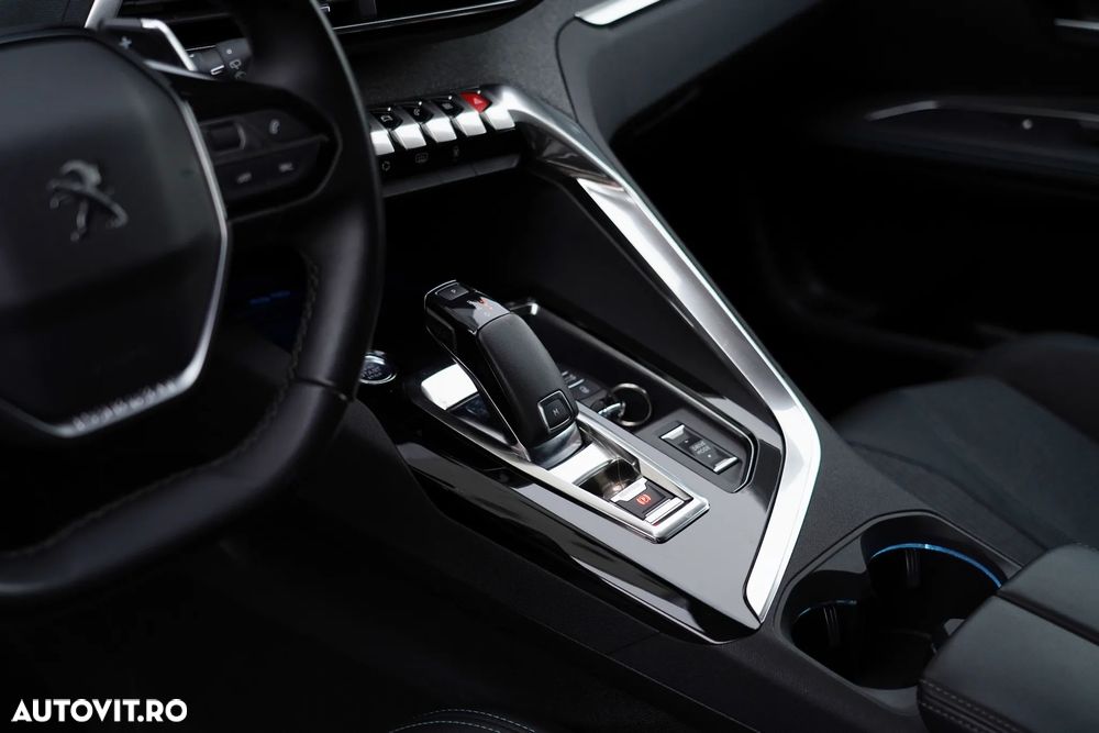 Peugeot 5008 PureTech 130 EAT8 Stop & Start Allure Pack - 11